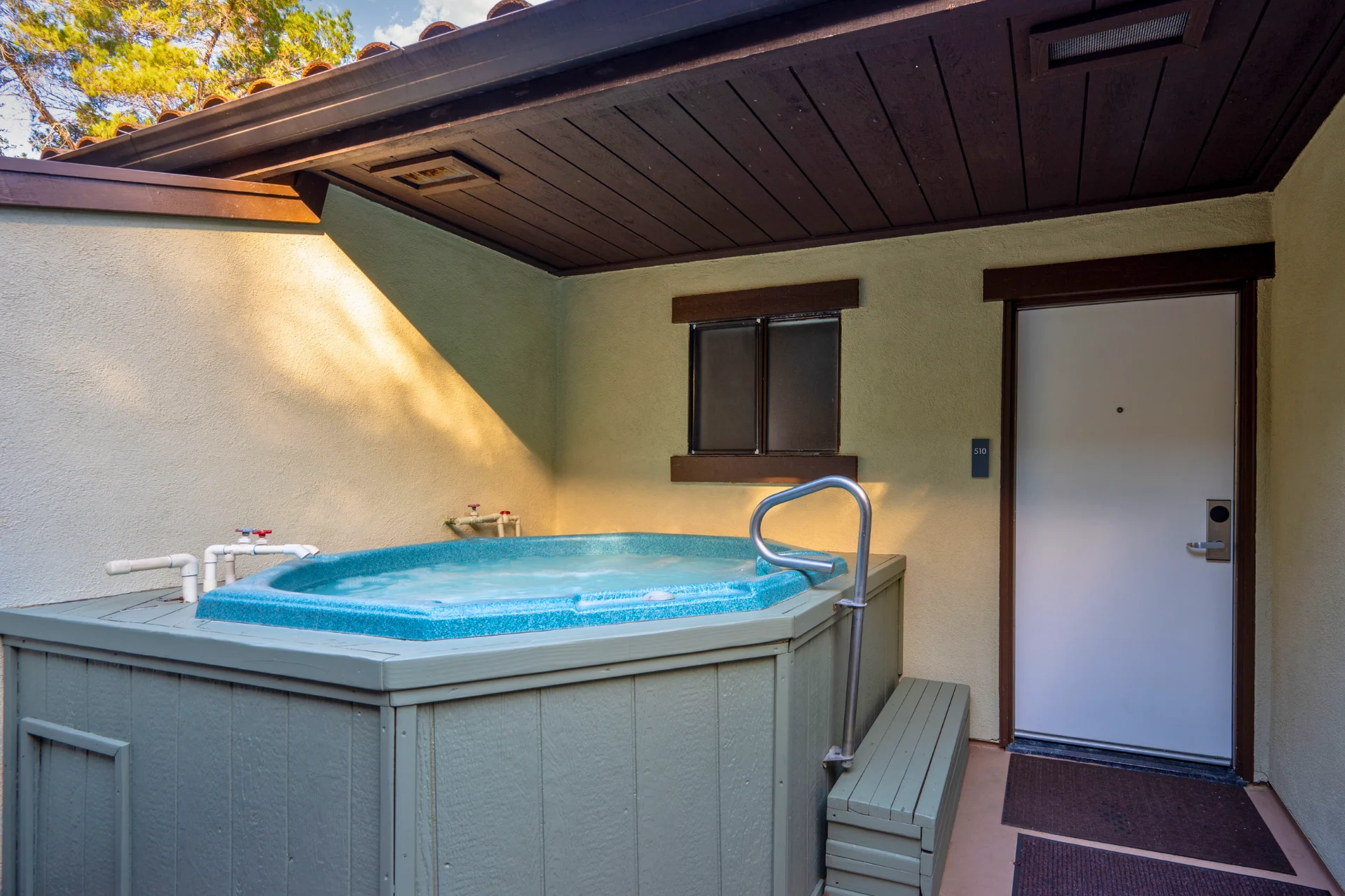 Sycamore Standard King Hot Tub