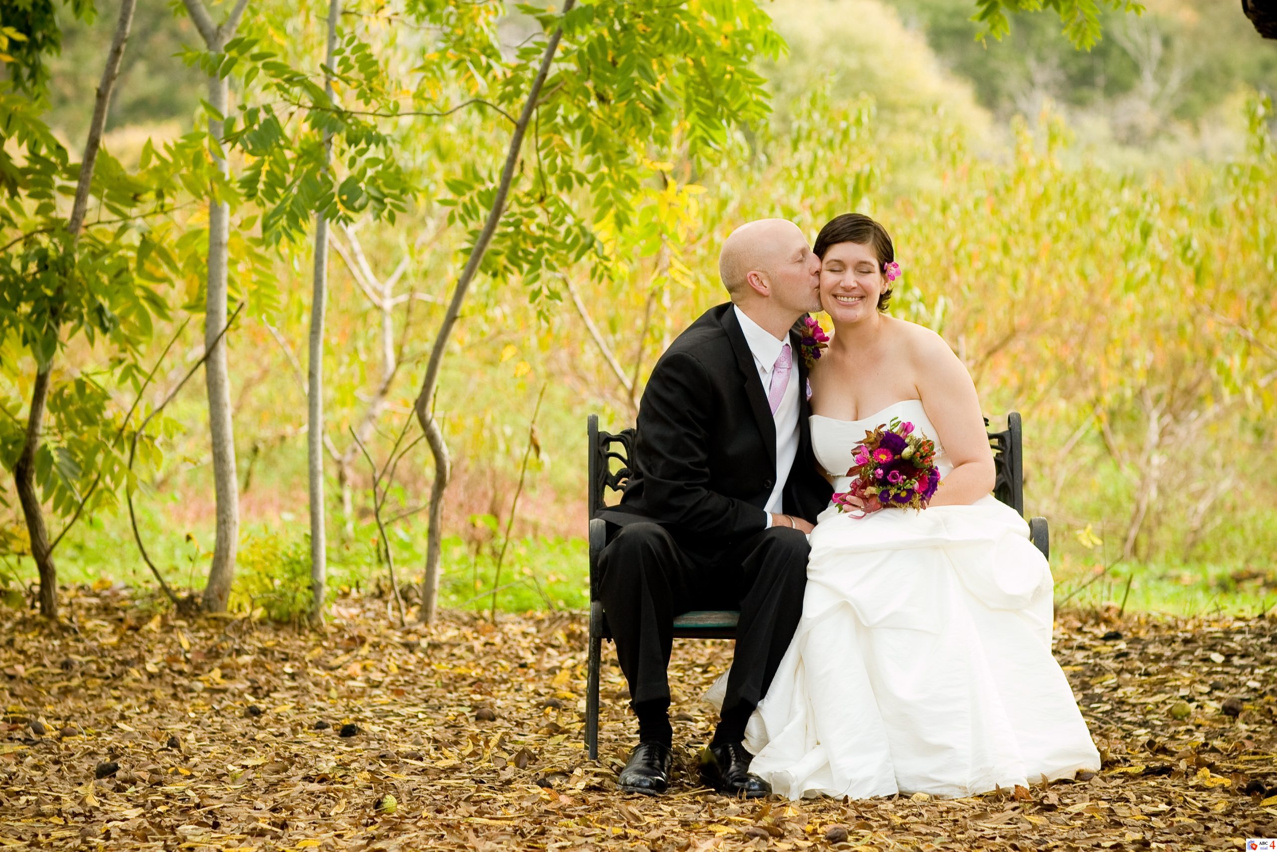 Natural beauty and eloquence define your perfect wedding day at Sycamore Mineral Springs Resort. Natural beauty and eloquence define your perfect wedding day at Sycamore Mineral Springs Resort.