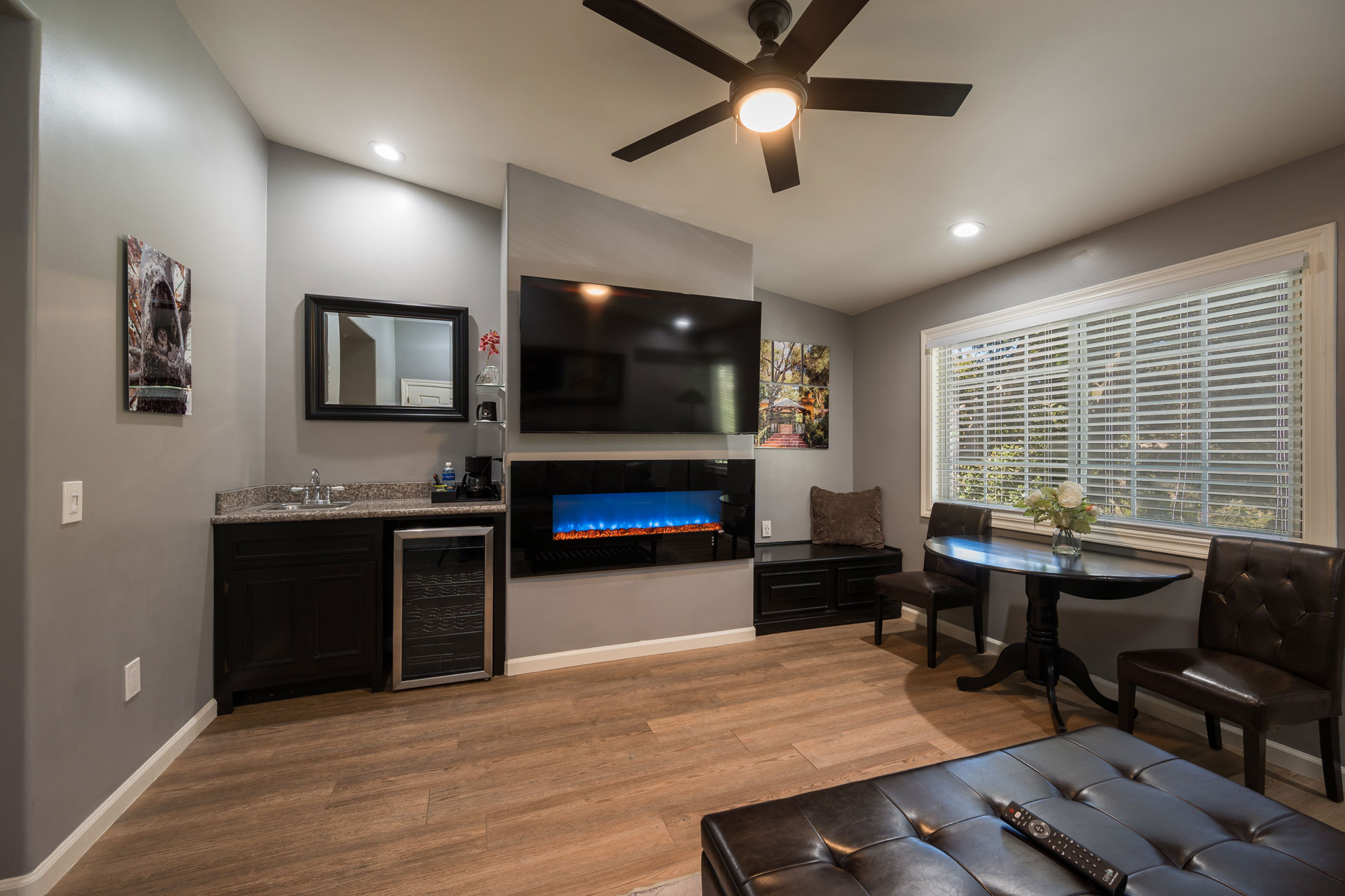 Sycamore Mythical King Suite Living Area