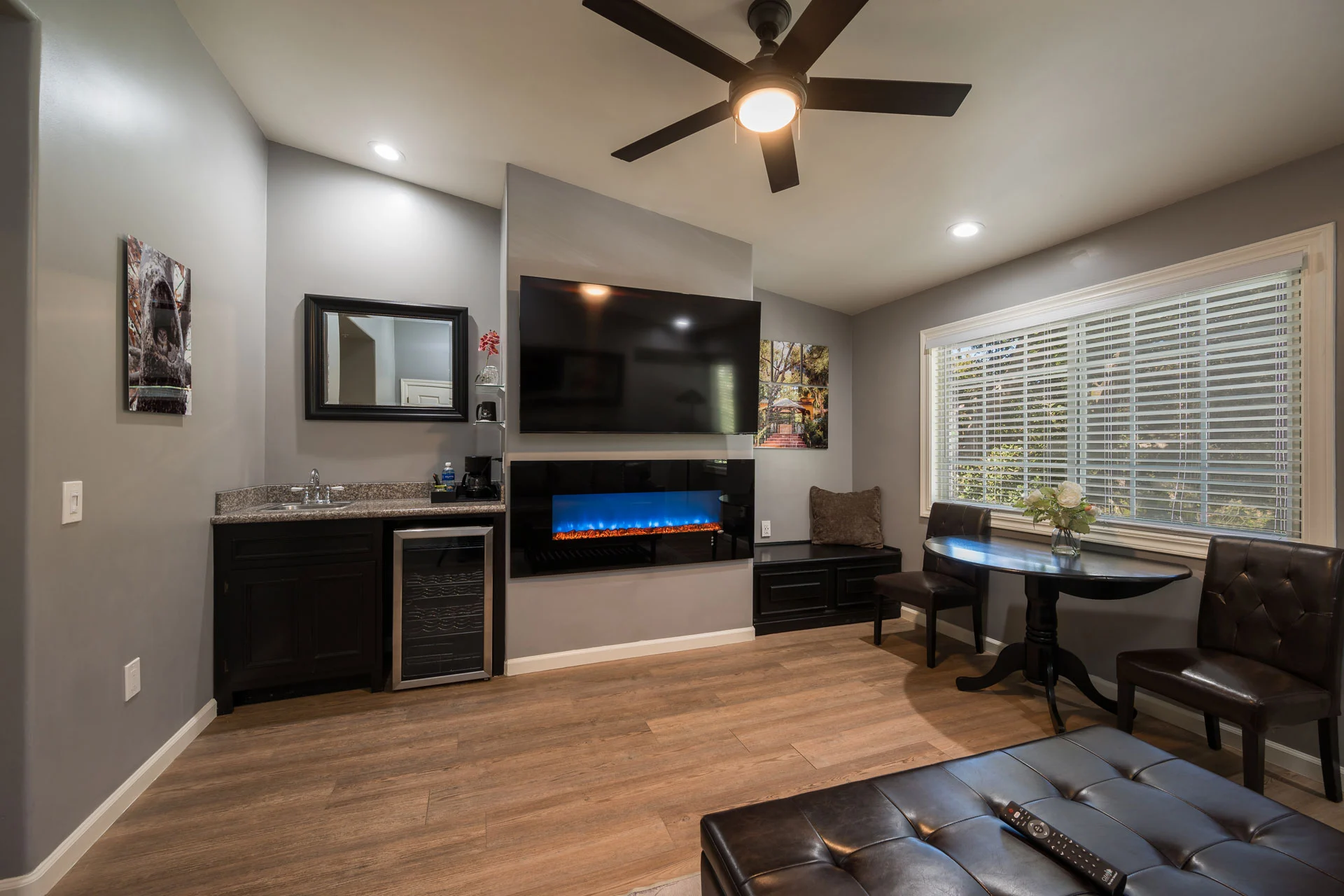 Sycamore Mythical King Suite Living Area