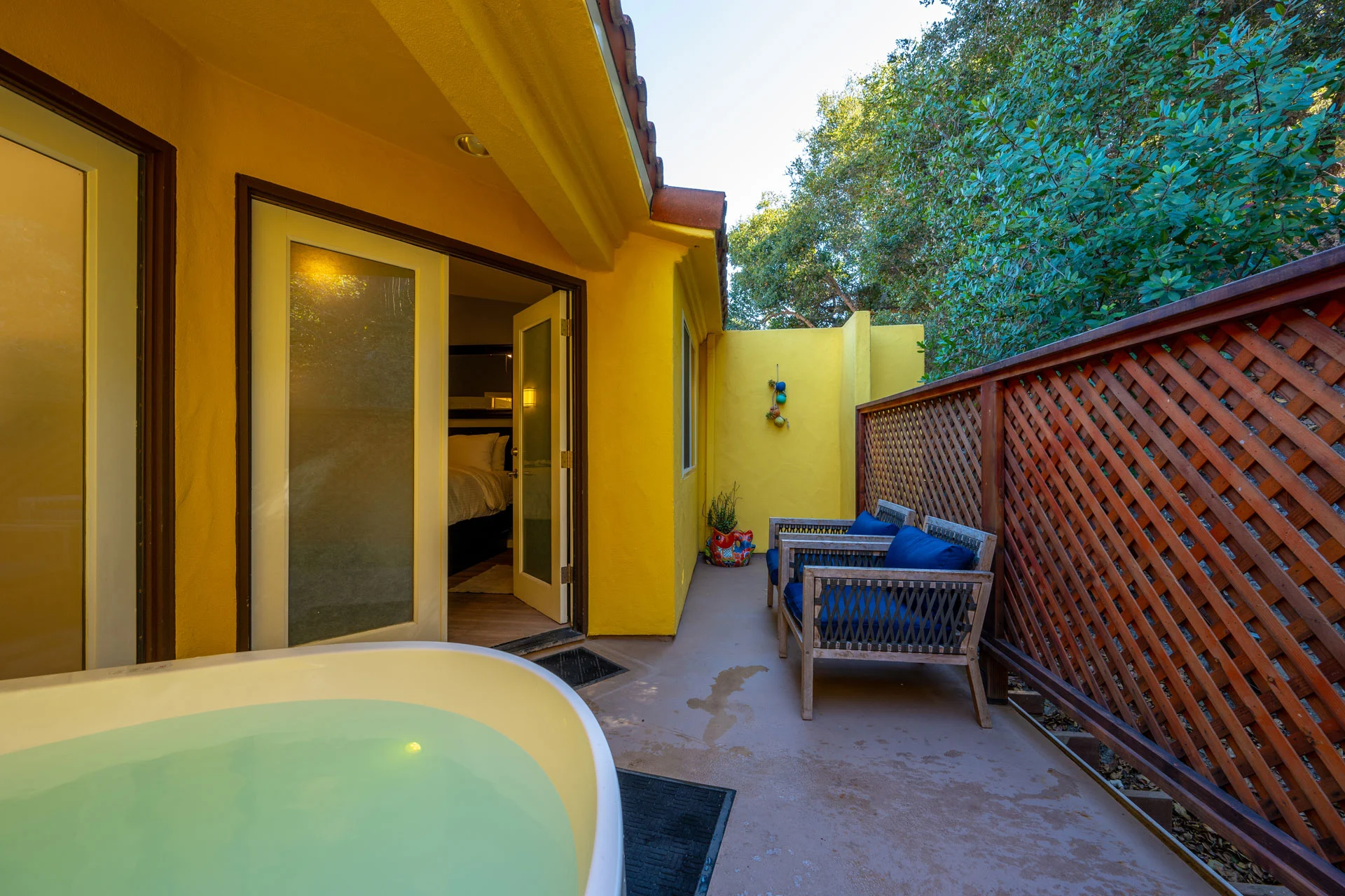Sycamore Mythical King Suite Patio