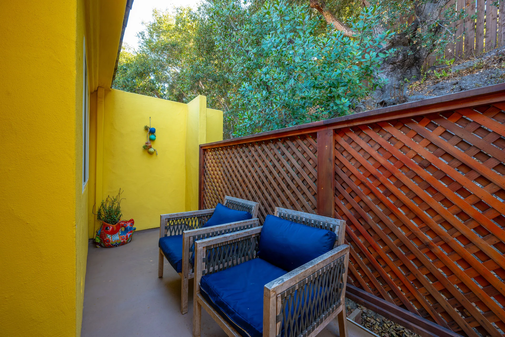 Sycamore Mythical King Suite Patio
