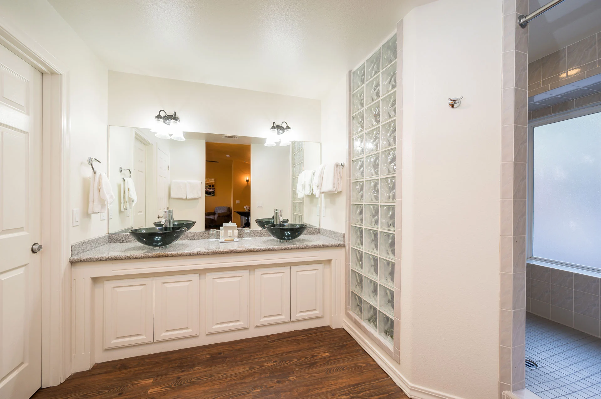 Sycamore Two Story Suite 601 Master Bathroom Sycamore Two Story Suite 601 Master Bathroom