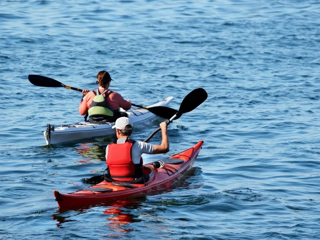 Kayak Avila Beach