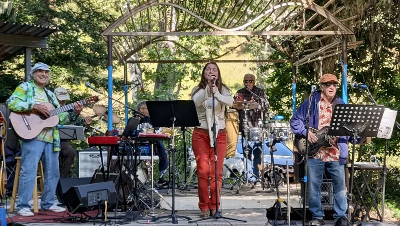 Up in the Air LIVE at the Secret Garden at Sycamore Mineral Springs Resort